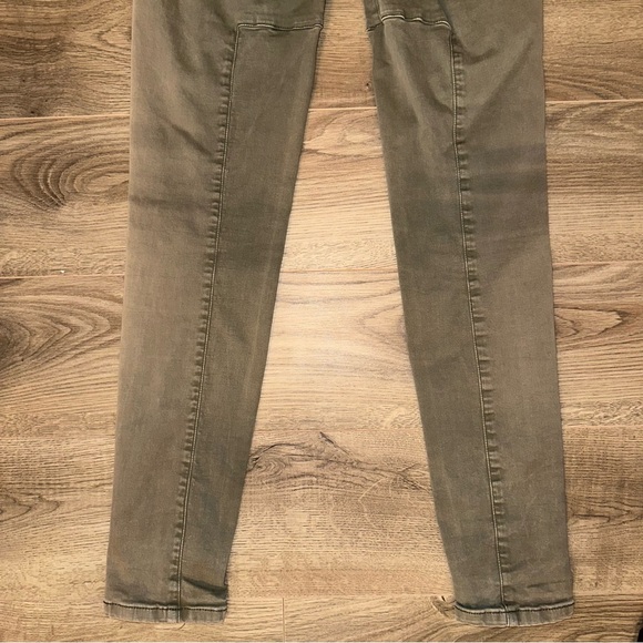 Guess Olive Green Jeans - Picture 6 of 7